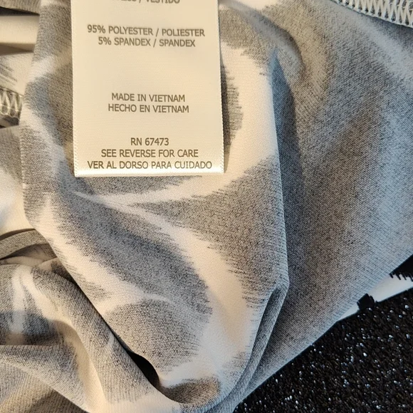 Julian Taylor Dress - Picture 5 of 5